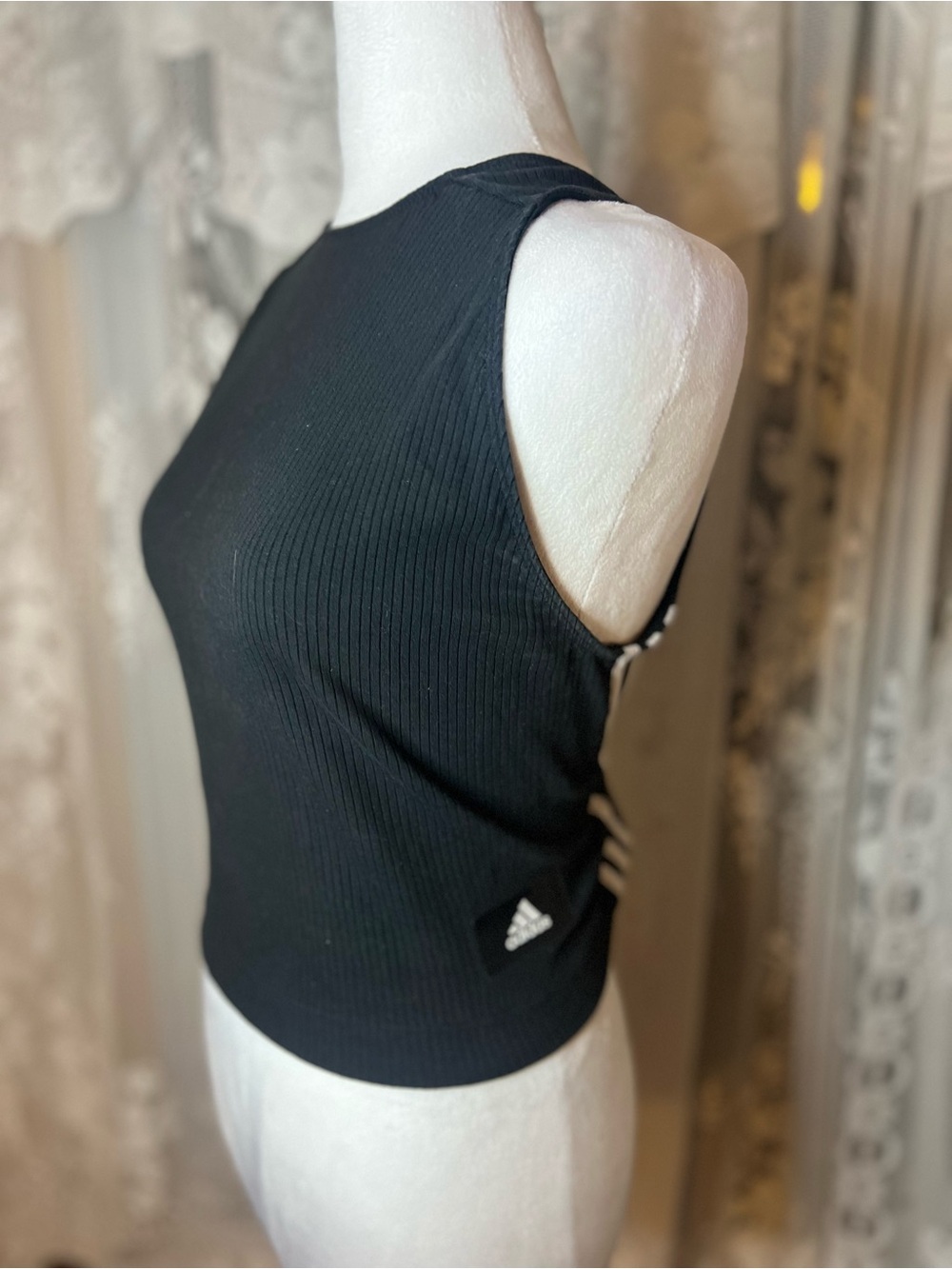 adidas Black Ribbed Sleeveless Crop Tank XL